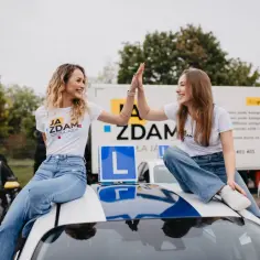 Jak uczyć się teorii na prawo jazdy, aby uniknąć niepowodzeń w egzaminie