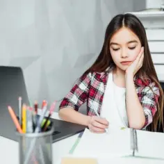 Do kiedy trwa nauczanie zdalne? Kluczowe informacje i zmiany w systemie