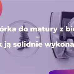 Powtórka do matury z biologii: jak ją solidnie wykonać? Mikroskop, szalka Petriego i probówka sugerują naukę.
