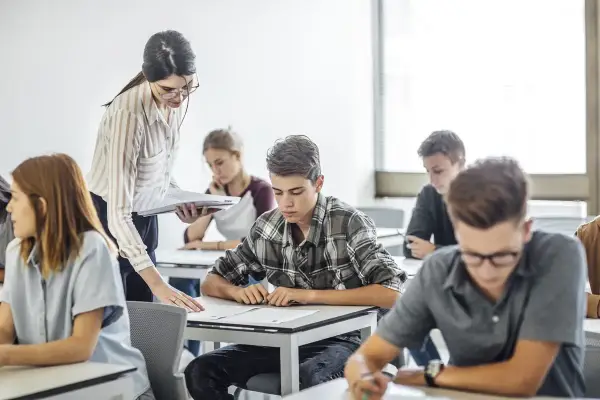 Ile godzin biologii w 8 klasie? Sprawdź, co musisz wiedzieć